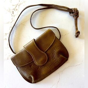 Calderon Vintage Retro Olive Pebbled Leather Crossbody Bag Snap Close Tie Belt